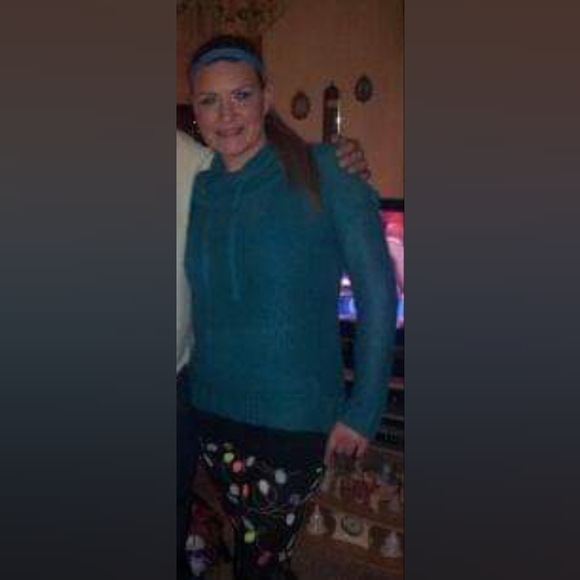 Rue 21 Cowl Neck Sweater with front pouch Turquoise - Picture 4 of 4